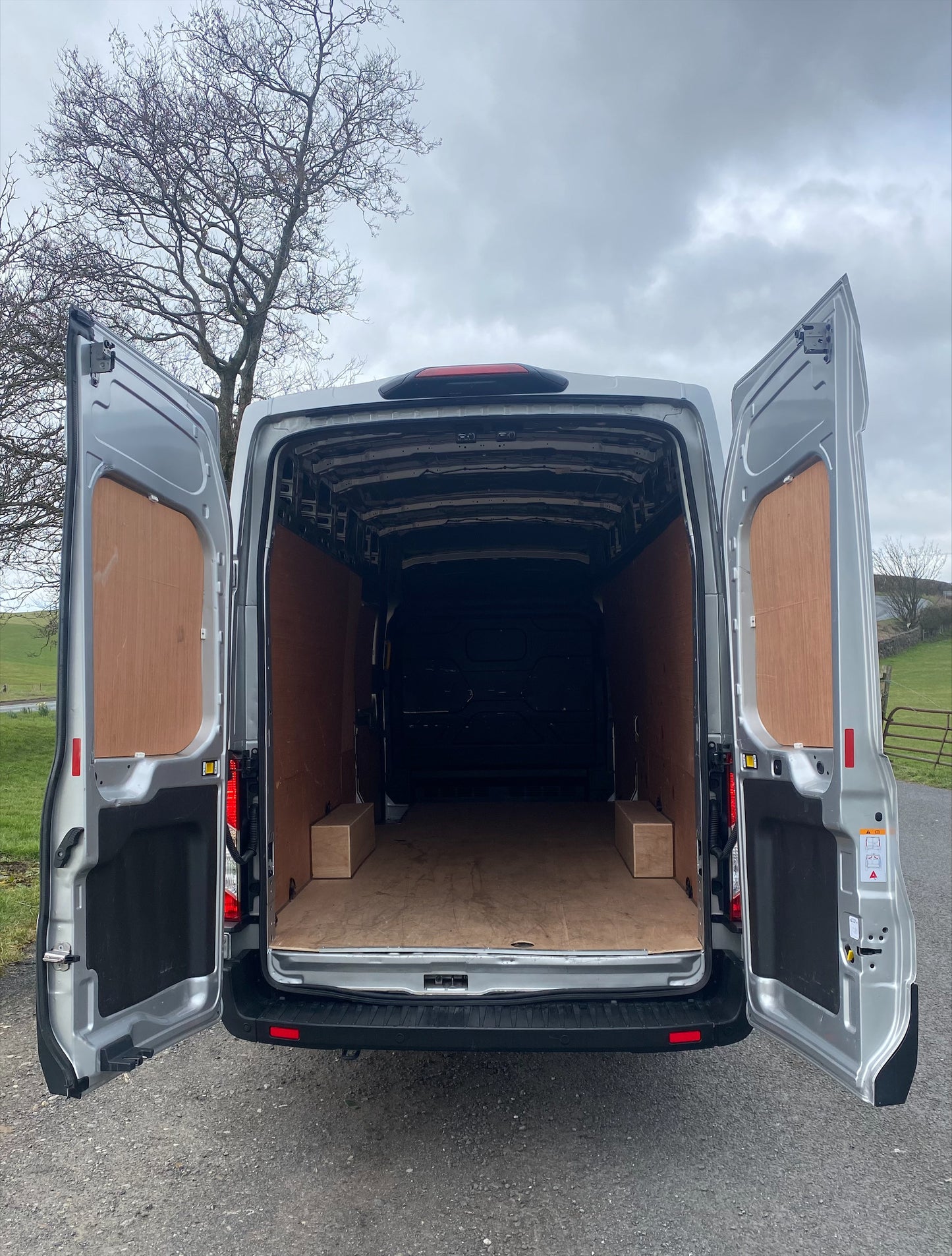 Transit LWB