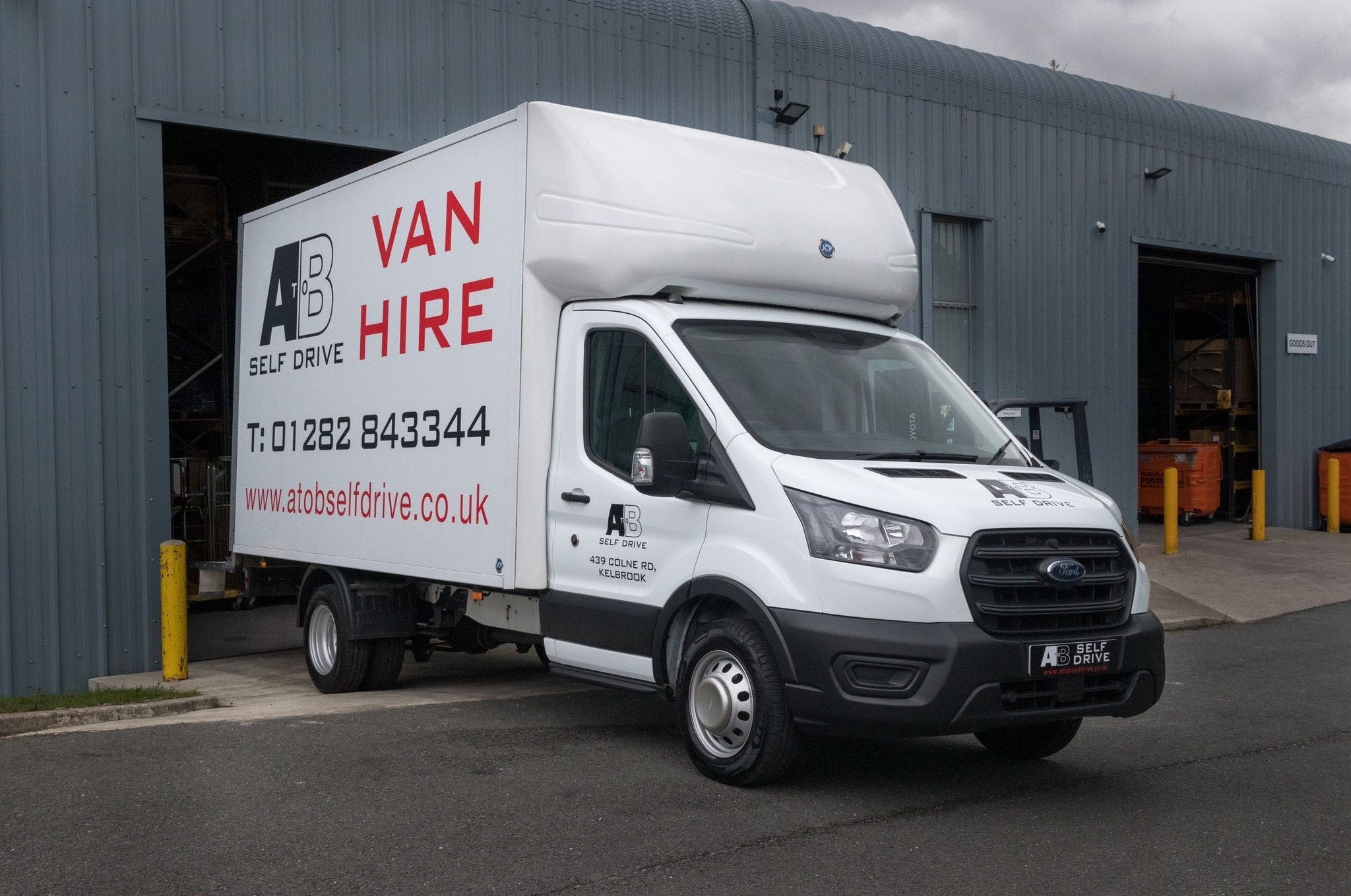 AtoB luton van